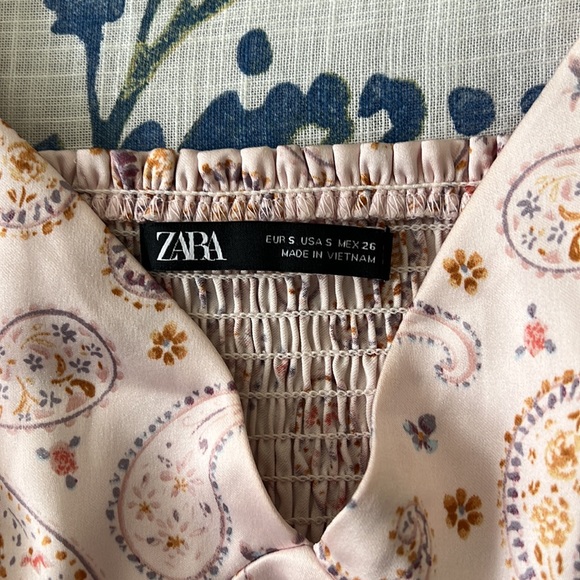 NWOT Silk Zara Printed Crop Top - Picture 2 of 3